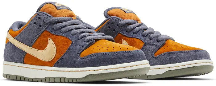Dunk Low SB 'Light Carbon Monarch' Nike