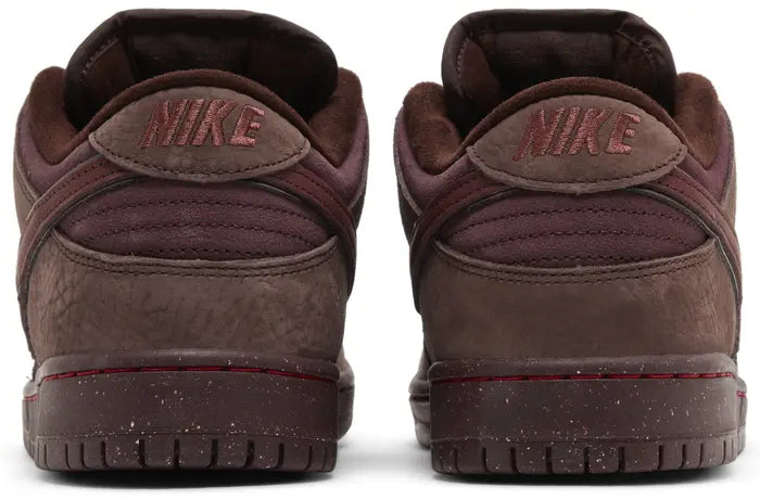 Dunk Low Premium SB 'City of Love Collection - Burgundy Crush' Nike